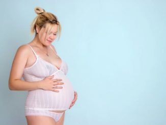 Czop śluzowy w ciąży. Co oznacza jego odejście?