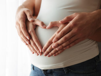 Konflikt serologiczny – co to jest i jak wpływa na przebieg ciąży?