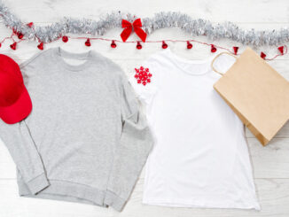 Koszulki świąteczne dla rodziny – jakie wzory będą modne w 2022?