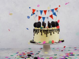 Świeczki na tort urodzinowy — jakie wybrać?