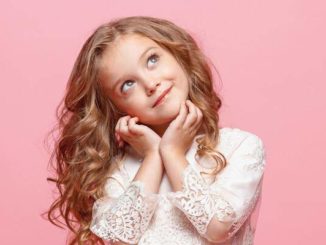 Reserved Kids – modne sukienki i dodatki dla małych dziewczynek