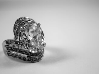 Diamenty – biżuteria czy inwestycja?
